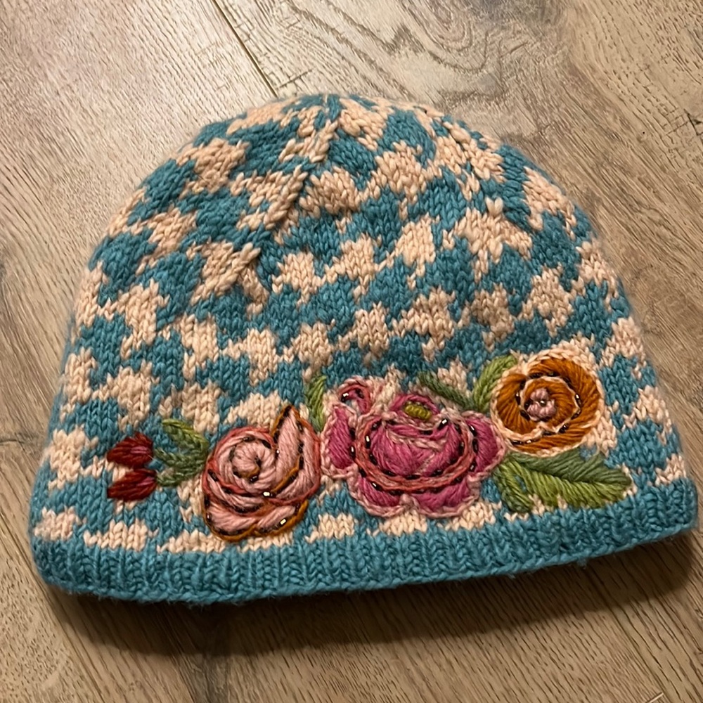 French Knot Hat